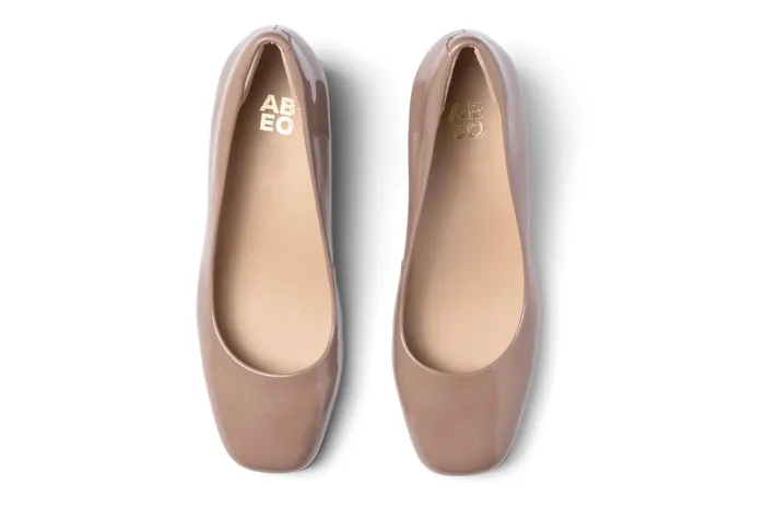 ABEO Footwear Avenue Pump Tan Patent Women Dress