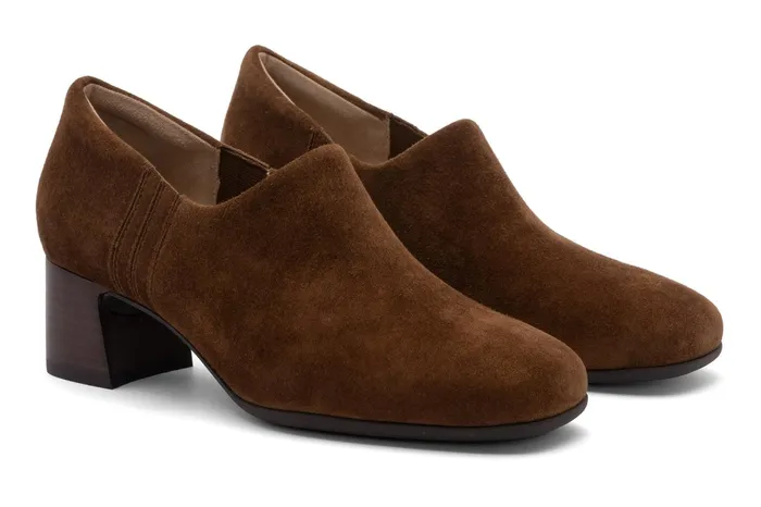 ABEO Footwear Avenue Slip On Caramel Suede Women Dress