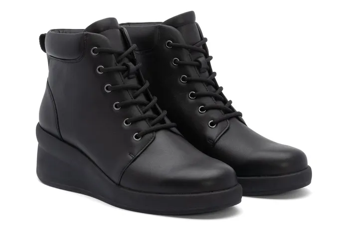 ABEO Footwear Passage Lace Up Black Women Boots ABEO Footwear Passage Lace Up Black Women Boots