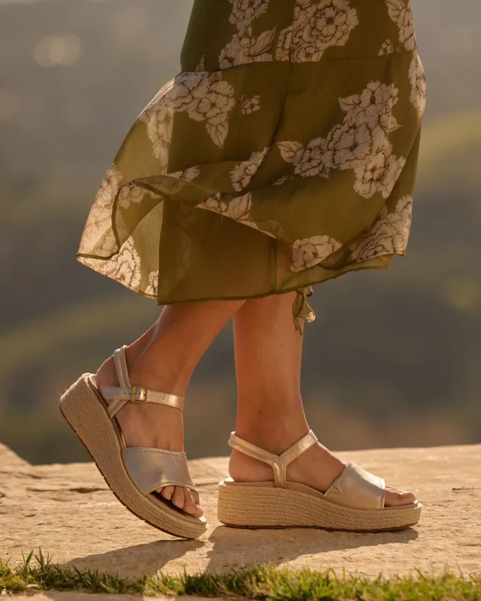 ABEO Footwear Solstice Buckle Sandal Light Gold Leather Women Sandals