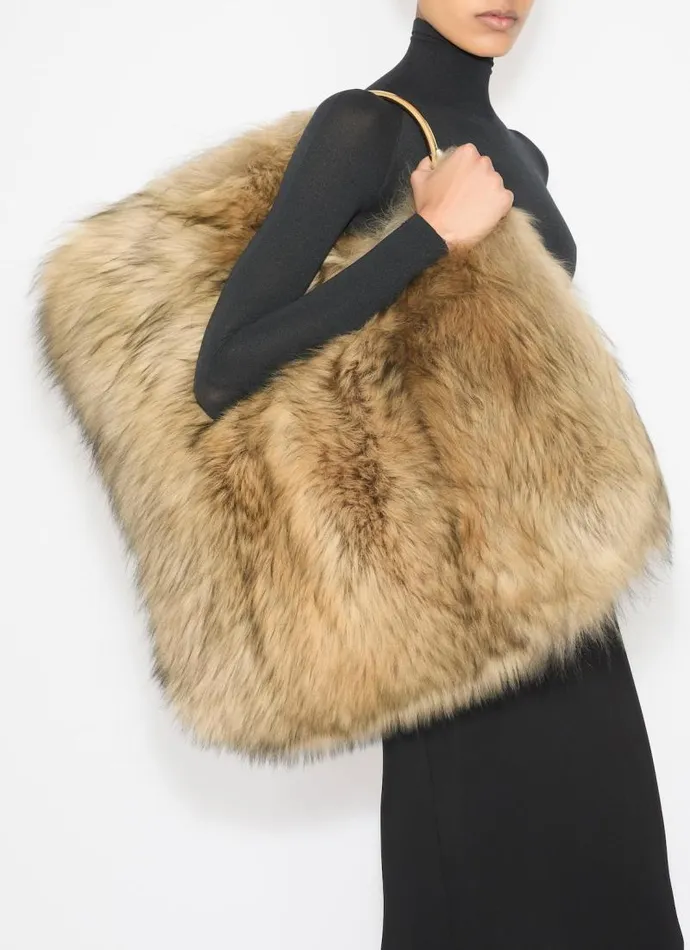 Alaa CrossBody Bags RING XL TOTE BAG IN SHEARLING Blacksand 8211 Women Alaa CrossBody Bags RING XL TOTE BAG IN SHEARLING Blacksand 8211 Women