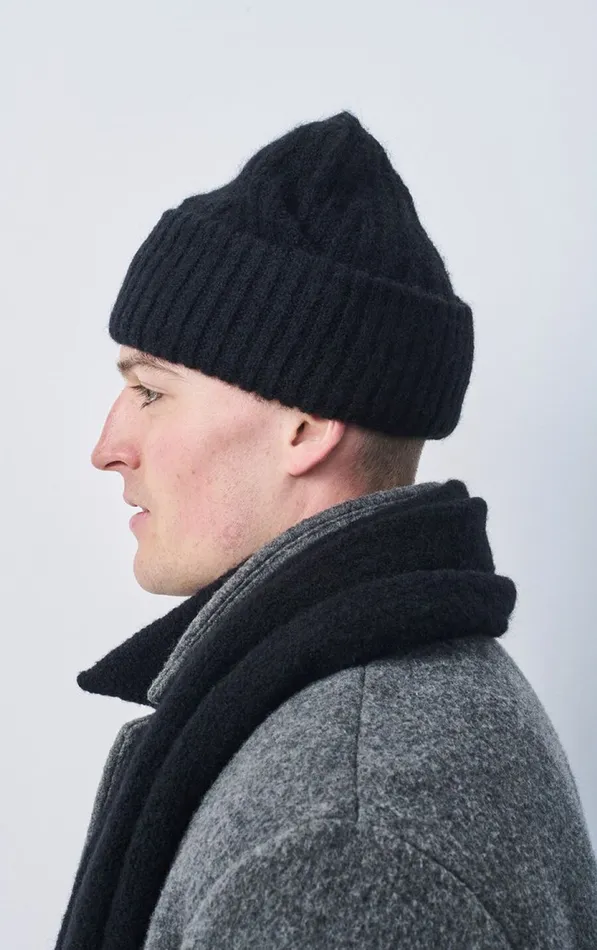 American Vintage Beanies and Caps WomenMen Beanie East Black American Vintage Beanies and Caps WomenMen Beanie East Black