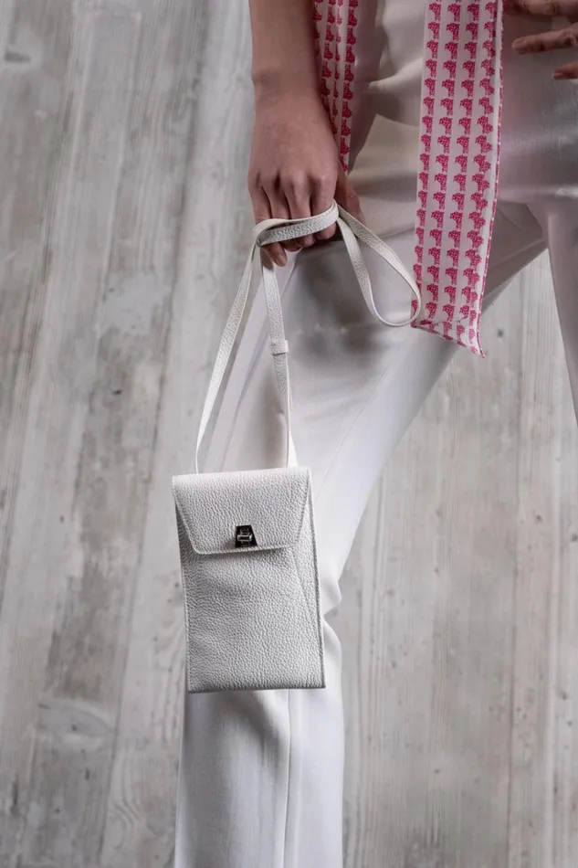 Anouk Phone Pouch In Cervocalf Leather Weiss Women Akris Mini Bags