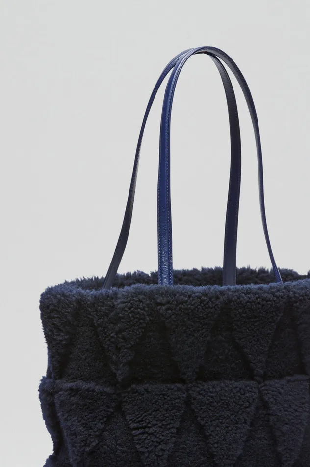 Bags Women Scanlan Theodore SHEARLING TOTE DARKNAVY Bags Women Scanlan Theodore SHEARLING TOTE DARKNAVY
