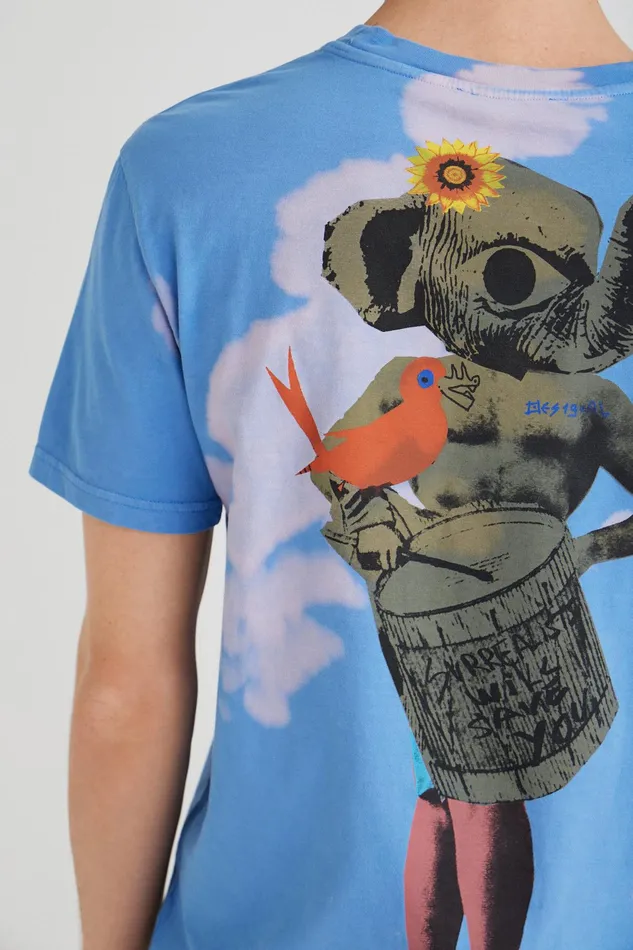 Desigual Shortsleeve Surrealist Tshirt Mens Tshirt and Polos