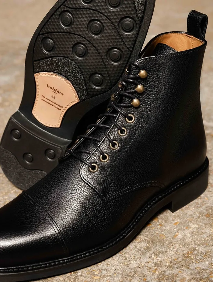 Harper Caviar Men Bobbies Boots