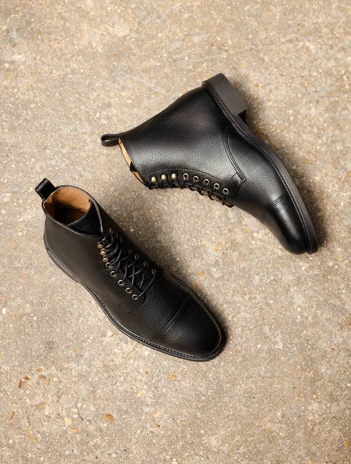 Harper Caviar Men Bobbies Boots