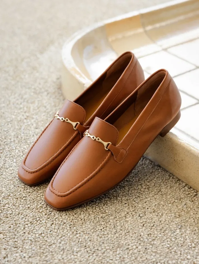 Jeanne Camel Women Bobbies Loafers and Derbies