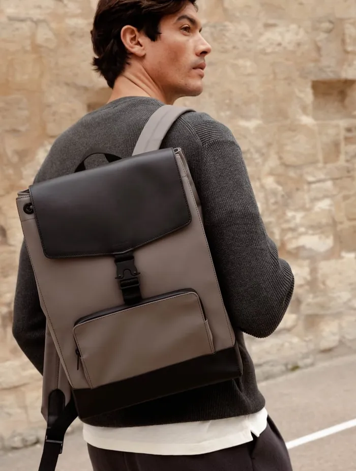 Kotor Taupe Men Bobbies Backpacks