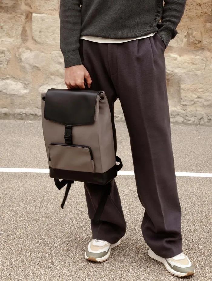 Kotor Taupe Men Bobbies Backpacks Kotor Taupe Men Bobbies Backpacks