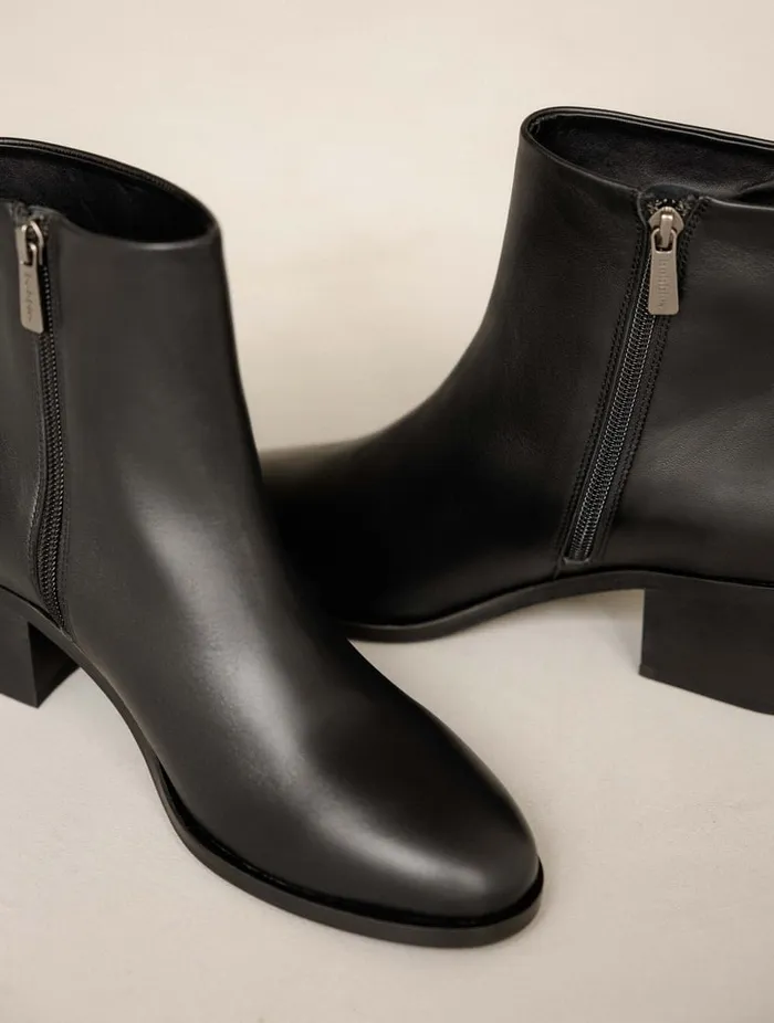 La Passion Black Women Bobbies Ankle Boots La Passion Black Women Bobbies Ankle Boots