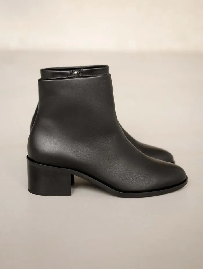 La Passion Black Women Bobbies Ankle Boots La Passion Black Women Bobbies Ankle Boots