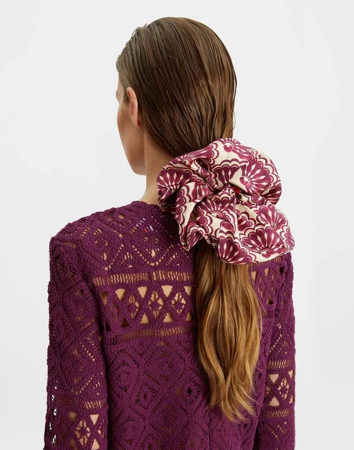 La Doublej Giga Scrunchie Fans Purple In Silk Twill Women Hair Accessories