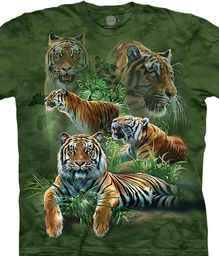 Liquid Blue TShirt Men Cosmic Cat Classic Cotton TShirt