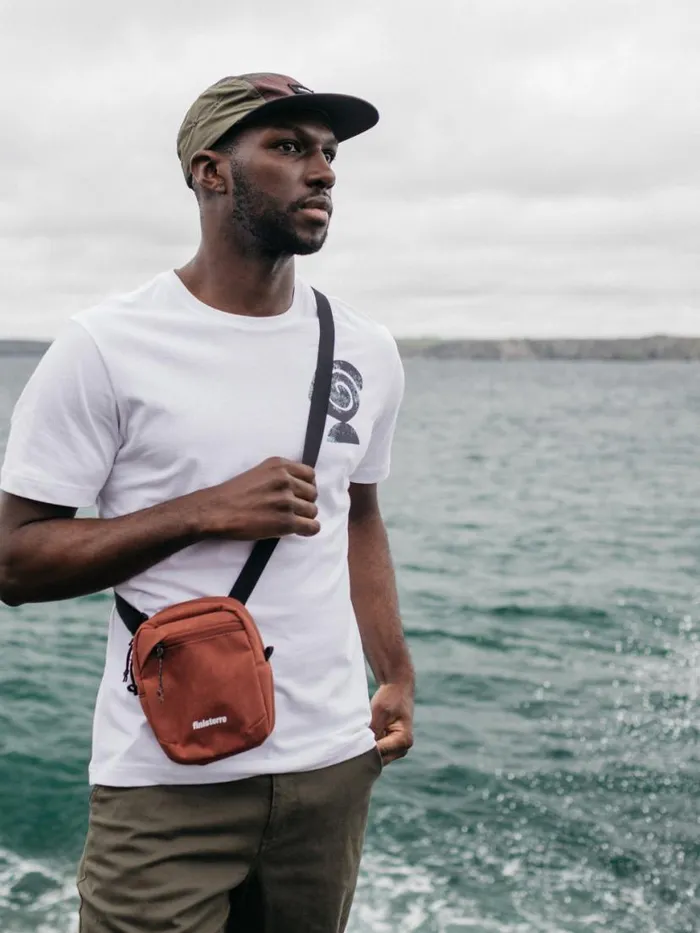 MenWomen Nautilus Pocket Pack Bag Dark Rosewood Finisterre Bags