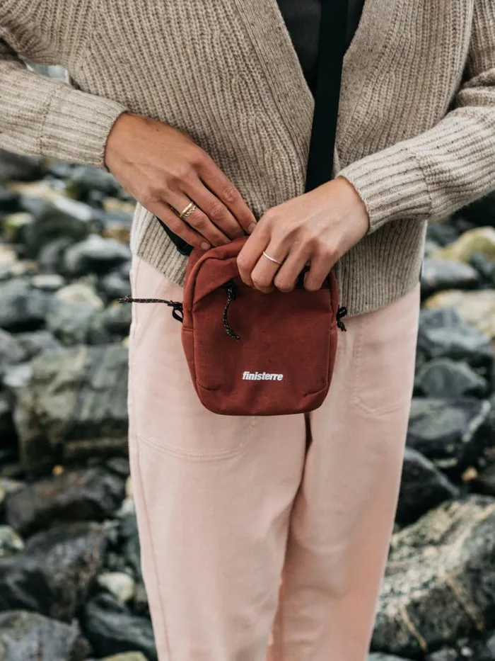 MenWomen Nautilus Pocket Pack Bag Dark Rosewood Finisterre Bags