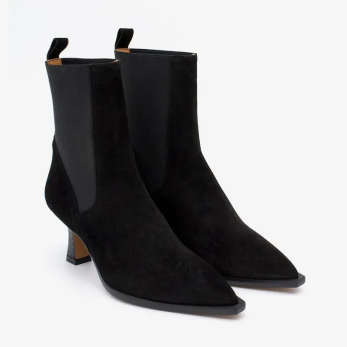 ngel Alarcn Boots And Booties Woman BRIELAS 8211 Chealsea Pointed Toe Ankle Boots With Midheel