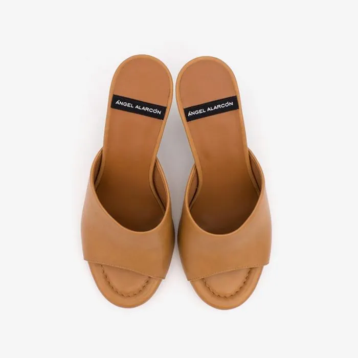 ngel Alarcn Mules Woman KADY 8211 Raffia Mule With A Design Heel