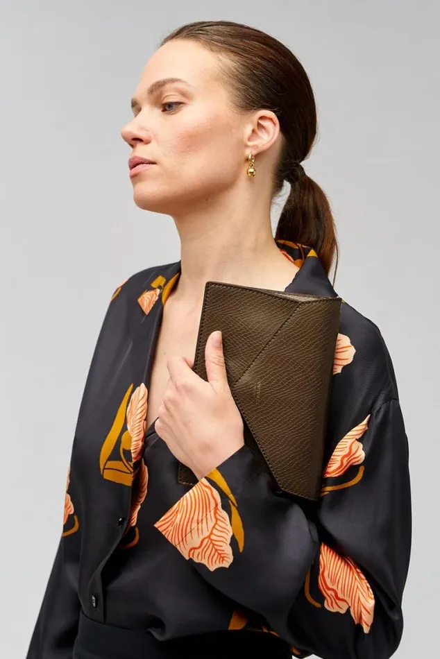 Oroton Clutches Mia Texture Clutch Wicker 8211 Women