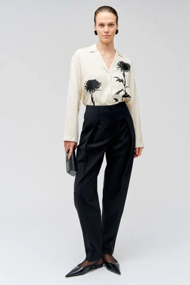 Oroton Tops Graphic Floral Print Long Sleeve Camp Shirt Antique Cream 8211 Women