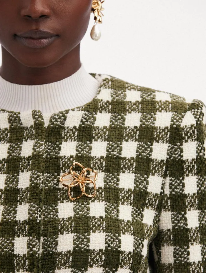 Oscar De La Renta O Flower Brooch Gold Women Brooches and Hair Accessories