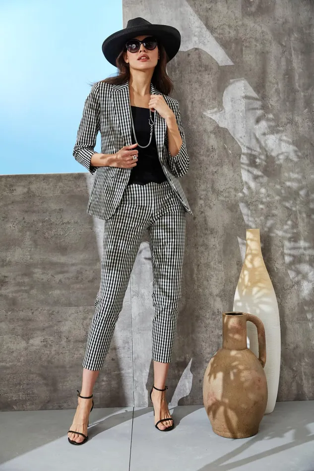 Outlet 8211 Women Bottoms Elie Tahari Gingham Skinny Pant Blackwhite