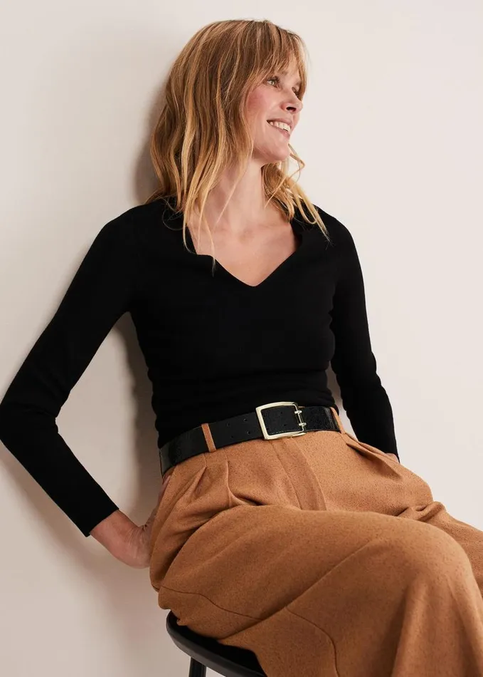 Phase Eight Molla V Neck Knit Black Women Knitwear