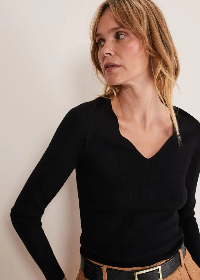 Phase Eight Molla V Neck Knit Black Women Knitwear