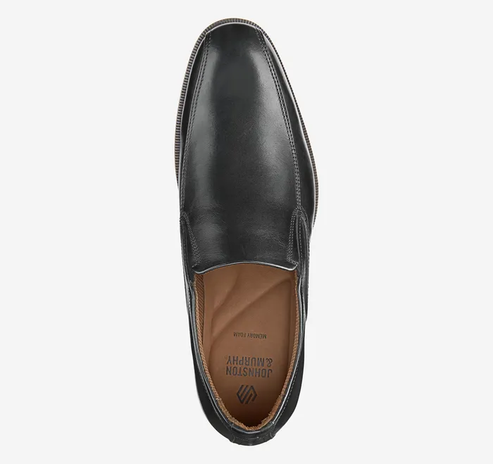 Reeve RunOff Venetian Loafer Black Full Grain SlipOns and Loafers Johnston and Murphy Men