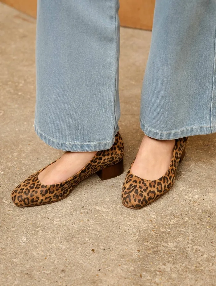 Rosie Wild Leo Women Bobbies Pumps and Mary Janes