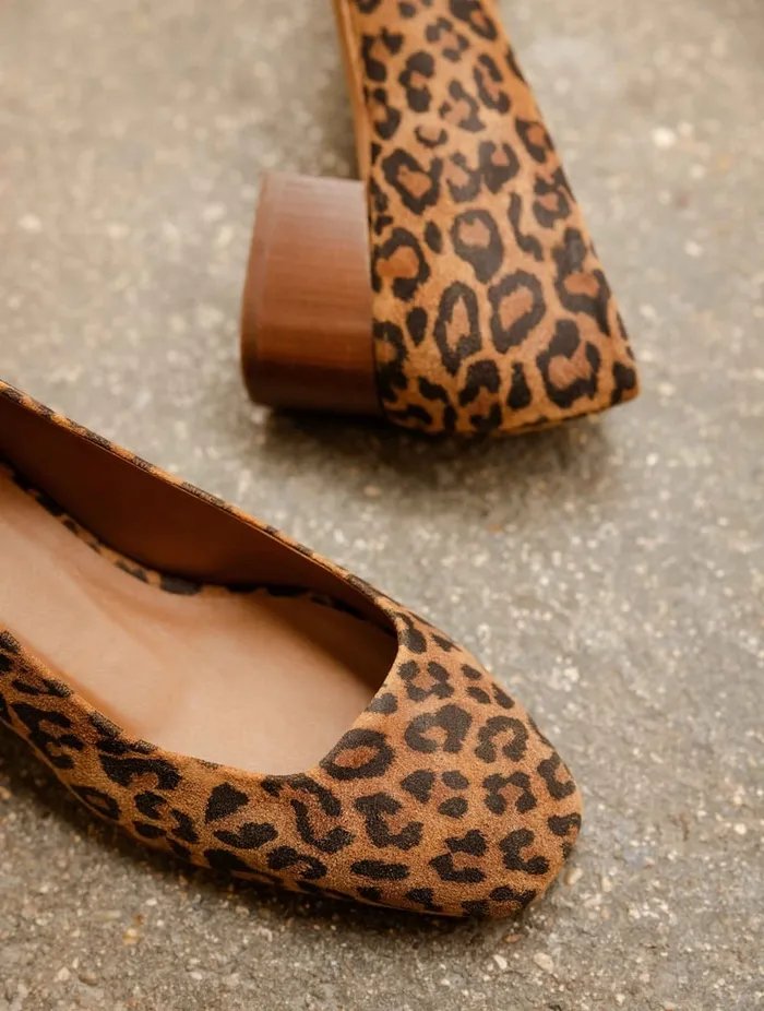 Rosie Wild Leo Women Bobbies Pumps and Mary Janes