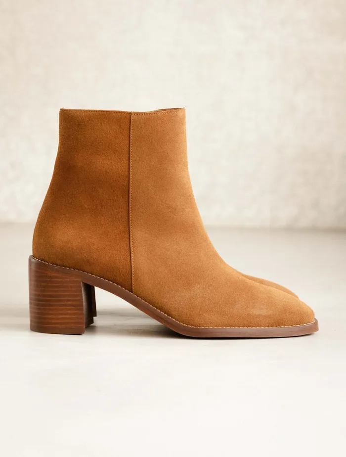 Sienna Squirrel Women Bobbies Ankle Boots
