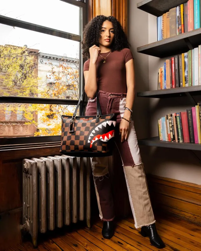 SPRAYGROUND Handbags SHARKS IN PARIS VANQUISH TOTE 8211 Universal SPRAYGROUND Handbags SHARKS IN PARIS VANQUISH TOTE 8211 Universal