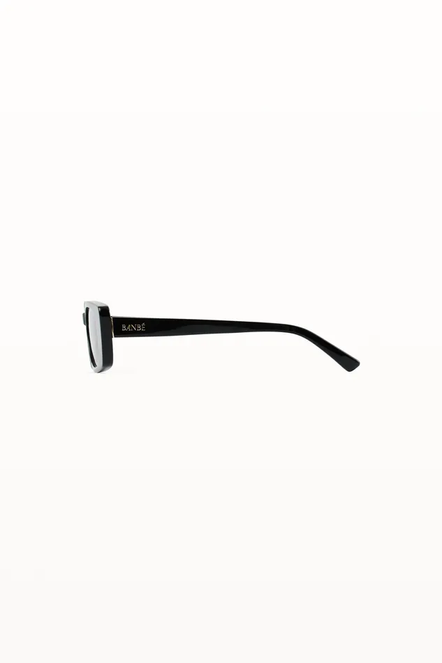 The Hepburn 8211 Black Smoke Black Smoke Women Sunglasses petalandpup