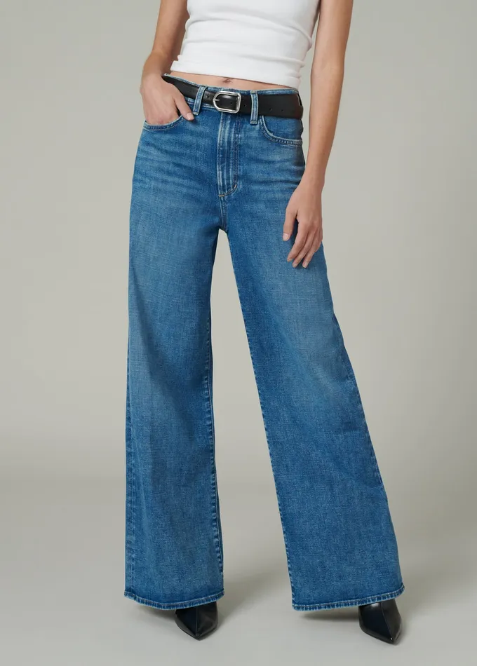 THE MIA PETITE The Moment Wide Leg Joe8217s Jeans Women