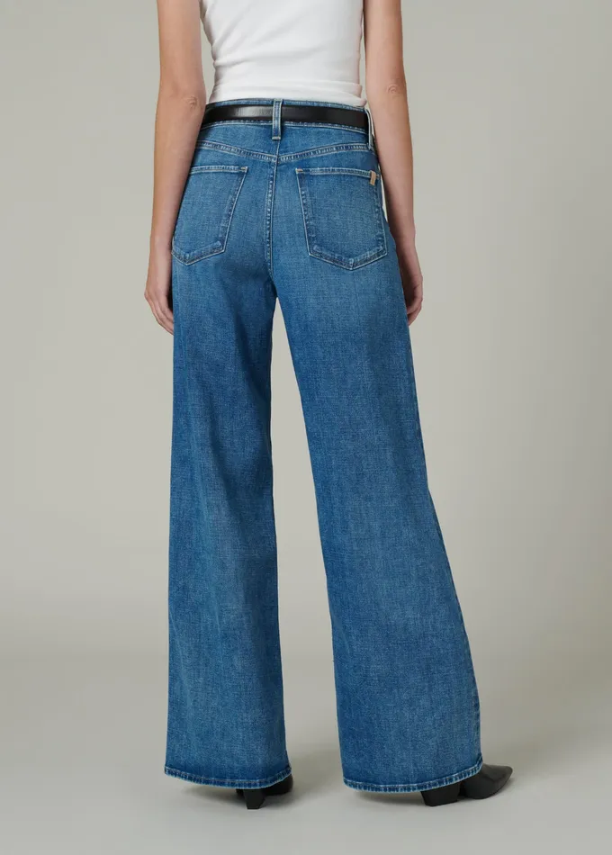 THE MIA PETITE The Moment Wide Leg Joe8217s Jeans Women