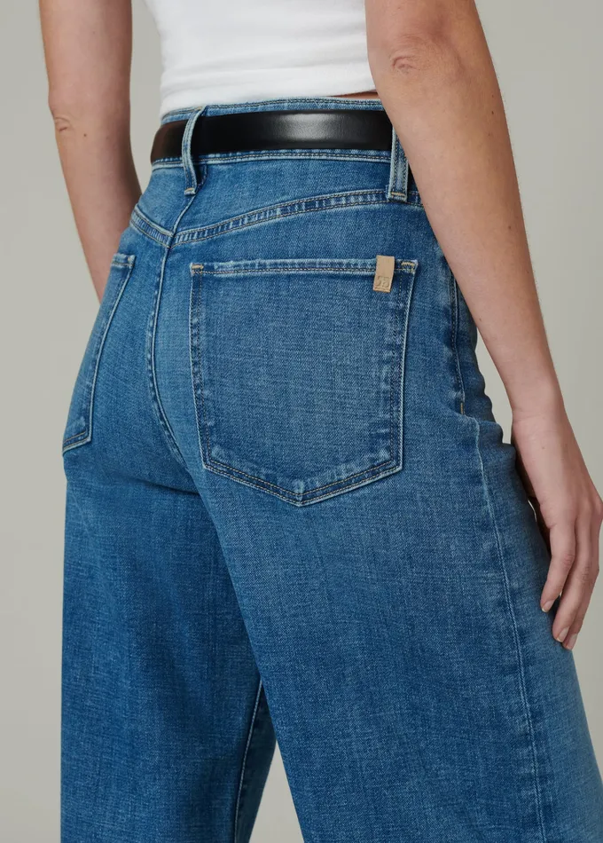 THE MIA PETITE The Moment Wide Leg Joe8217s Jeans Women