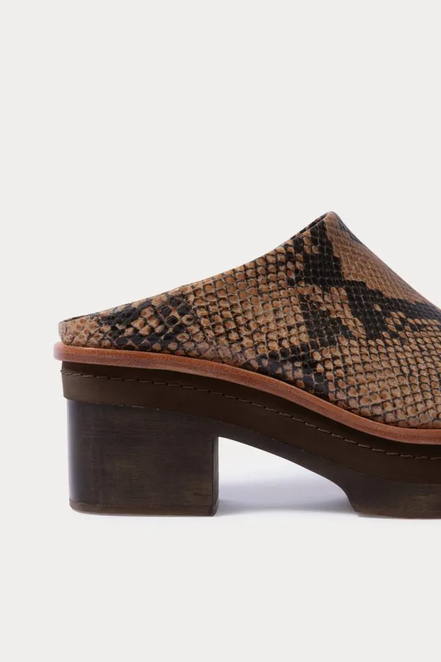 Women Clogs Rachel Comey Sesley Clog Latte Women Clogs Rachel Comey Sesley Clog Latte