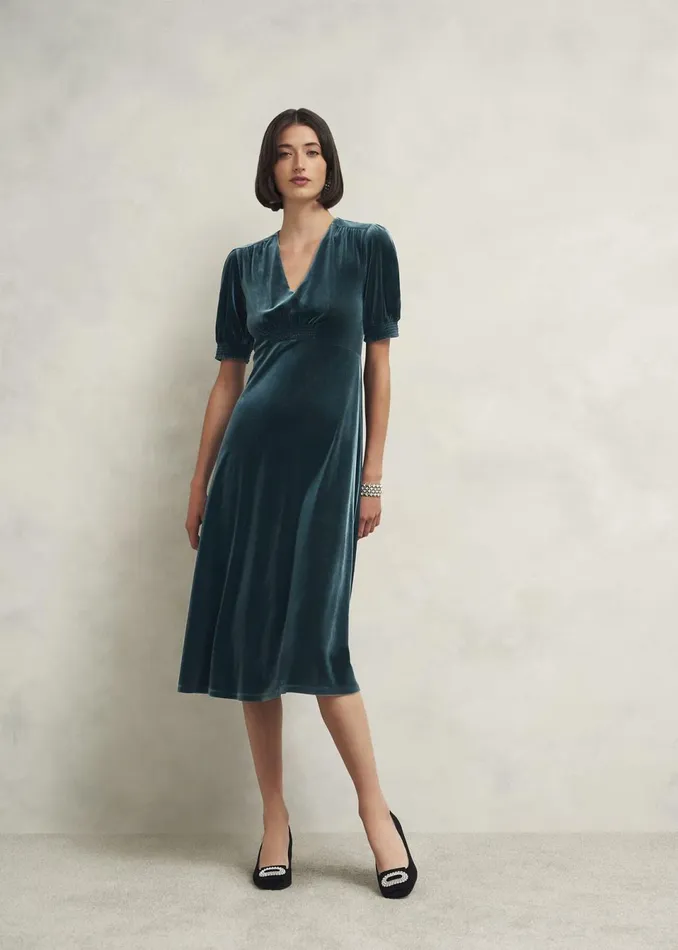 Women Dresses and Jumpsuits Hobbs Petite Dormer Velvet Dress Evergreen