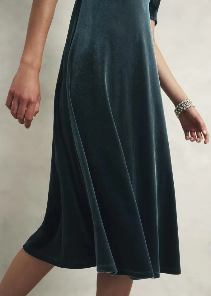Women Dresses and Jumpsuits Hobbs Petite Dormer Velvet Dress Evergreen