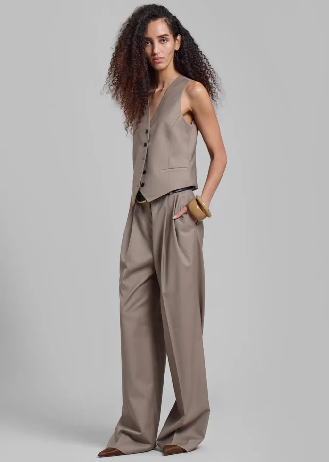 Women Jorae Vest 8211 Taupe The Frankie Shop Outerwear