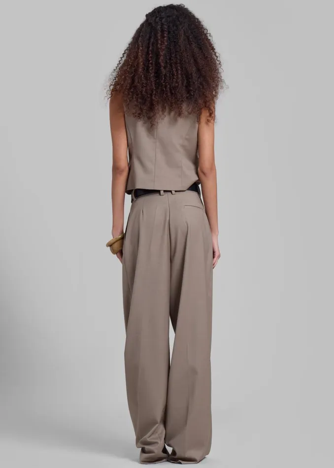 Women Jorae Vest 8211 Taupe The Frankie Shop Outerwear