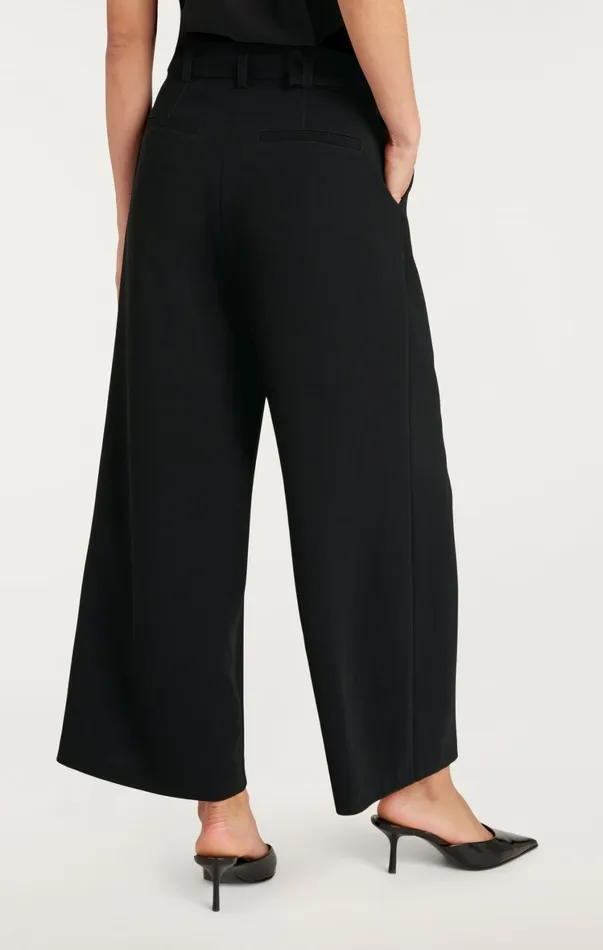Women Pants Cinq Sept Cropped Shauna Pant Black