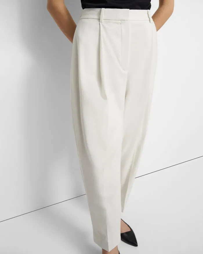 Women Pants Theory Pleated Carrot Pant In Good Wool Ivory