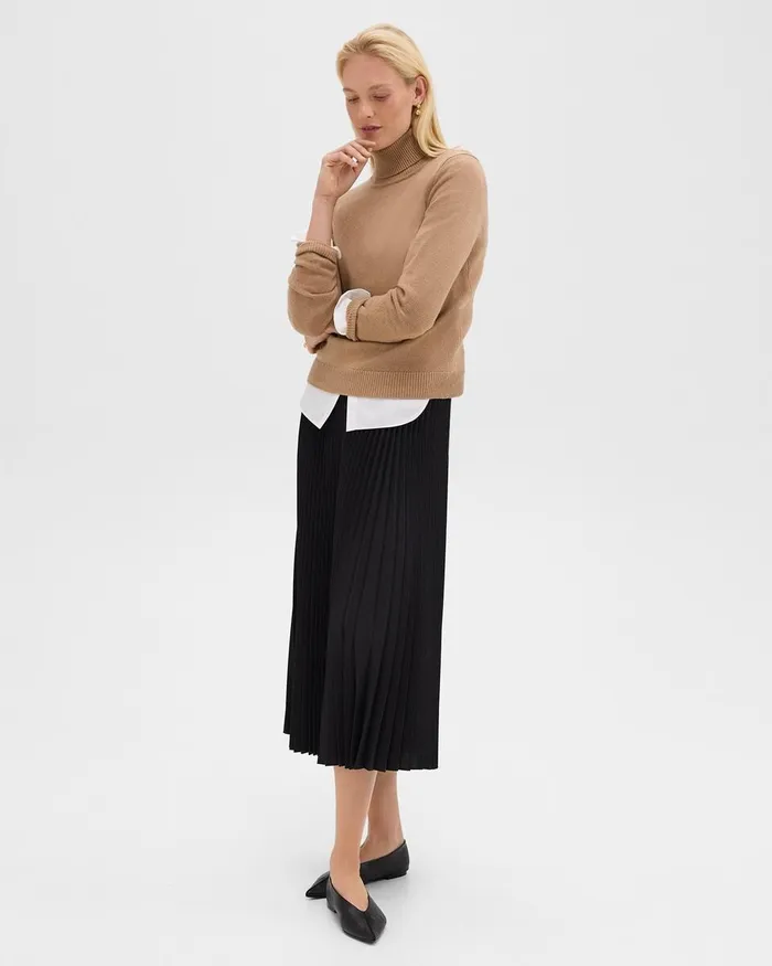 Women Sweaters Cardigans Theory Turtleneck Sweater In Cashmere Royal Camel