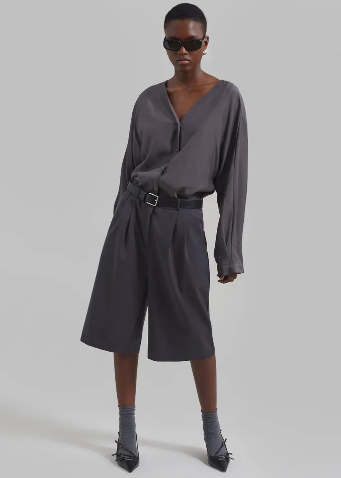 Women Wilma Pleated Bermuda Shorts 8211 Charcoal The Frankie Shop Bottoms